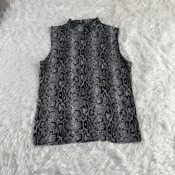 Women’s Olivia Rae Black & White Sleeveless Classy Shirt (M) AS13 - Picture 3 of 9